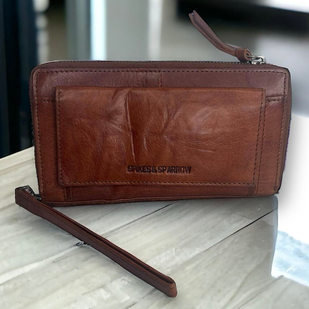 Spikes and Sparrow Brandy Brown Leather Aspen Wristlet Zip Wallet RFID Protected